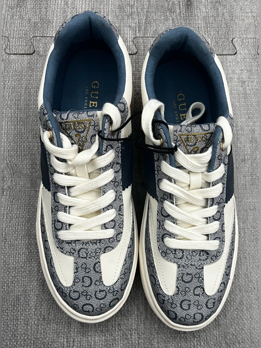 GUESS Blue/White Canvas Lace-Up Low-Top Sneakers Logo Accents US 8.5 M